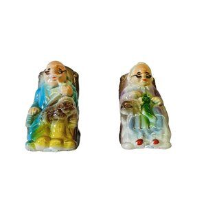 Vintage Grandma Grandpa Rocking Chairs Salt & Pepper Shakers Hong Kong Plastic